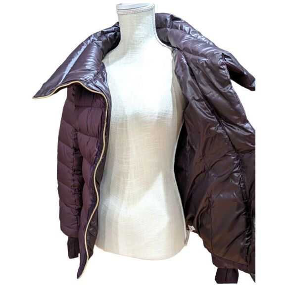 Athleta Women's Purple DownAbout Asymmetrical Zip Quilted Puffer Jacket Size XS - Picture 6 of 10